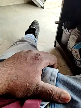 Roy   121 online show from February 1, 2026, 5:27 am