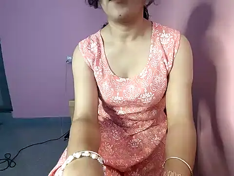 Snapshot of shapnam_00 chatting on December 2, 2025, 5:42 am shapnam 00 online show from December 2, 2025, 5:42 am