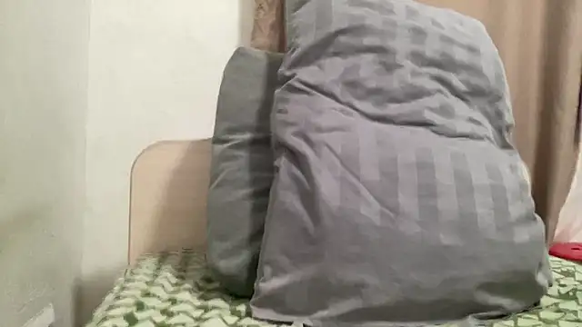 alisa kitcat online show from February 18, 2026, 4:32 am