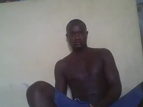 UsTwo  online show from December 3, 2025, 4:46 am