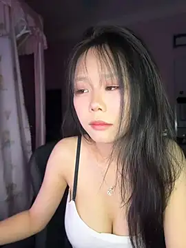 Kiee-lee online show from June 10, 2026, 4:19 pm