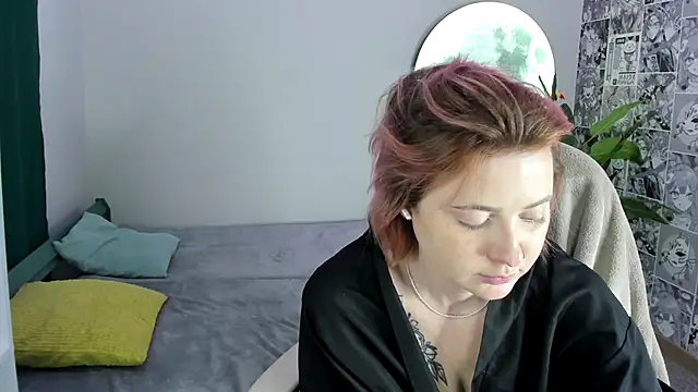 Snapshot of LaylaCookies_ chatting on November 25, 2025, 5:41 am LaylaCookies online show from November 25, 2025, 5:41 am