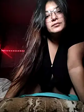 Snapshot of YouladyVidal chatting on November 27, 2025, 4:24 am YouladyVidal online show from November 27, 2025, 4:24 am