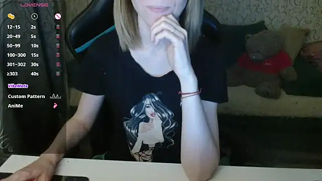   Katherine    online show from November 26, 2025, 2:39 pm