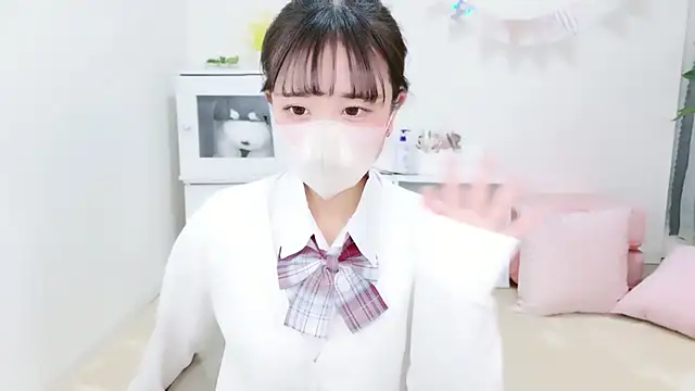 Snapshot of Karin-ch chatting on December 15, 2025, 11:38 am Karin-ch online show from December 15, 2025, 11:38 am