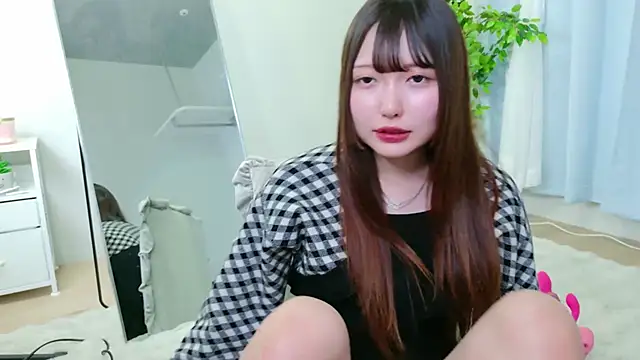  Sakura F online show from April 15, 2026, 4:55 pm