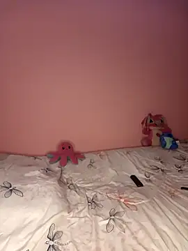 Snapshot of Venus2357 chatting on December 4, 2025, 1:15 am Venus2357 online show from December 4, 2025, 1:15 am