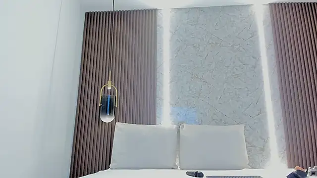 mia dollce online show from January 14, 2026, 10:41 am