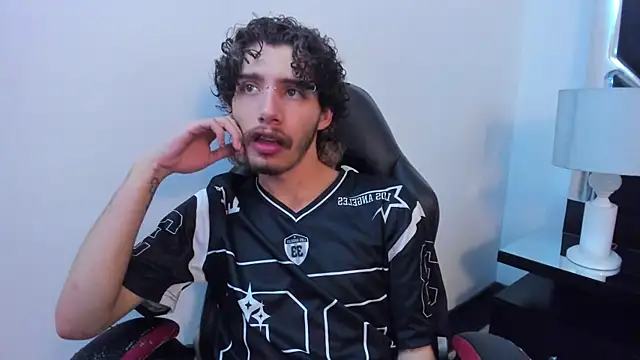 JojoBraando online show from April 9, 2026, 12:23 am