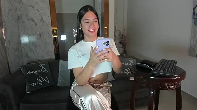 Snapshot of MafeArias23 chatting on January 17, 2026, 1:15 pm MafeArias23 online show from January 17, 2026, 1:15 pm