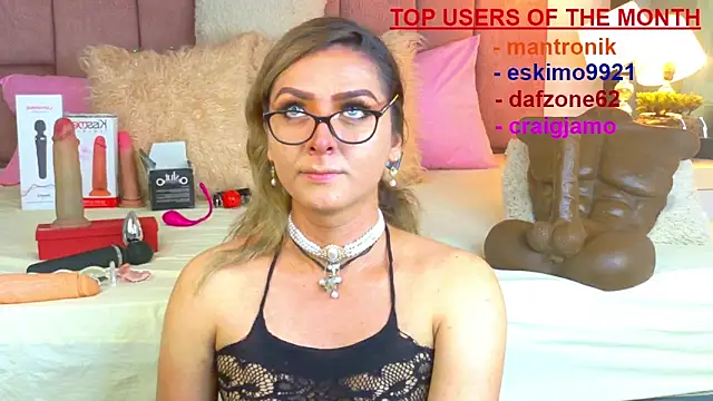 Lunitaa Diva online show from April 6, 2026, 3:02 pm