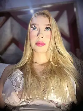 valeryfox   online show from February 18, 2026, 9:55 pm