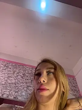 valeryfox   online show from November 28, 2025, 12:05 pm