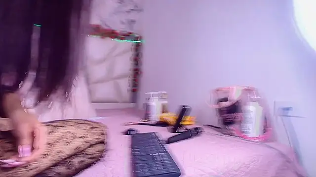 Snapshot of lili_jhonson chatting on February 26, 2026, 11:54 am lili jhonson online show from February 26, 2026, 11:54 am