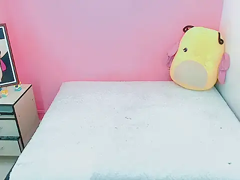 Snapshot of xwetdreamsx chatting on November 20, 2025, 8:20 pm xwetdreamsx online show from November 20, 2025, 8:20 pm