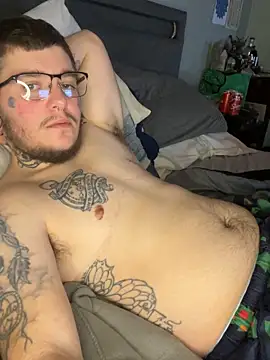 Snapshot of Heathen3331 chatting on November 20, 2025, 11:14 pm Heathen3331 online show from November 20, 2025, 11:14 pm