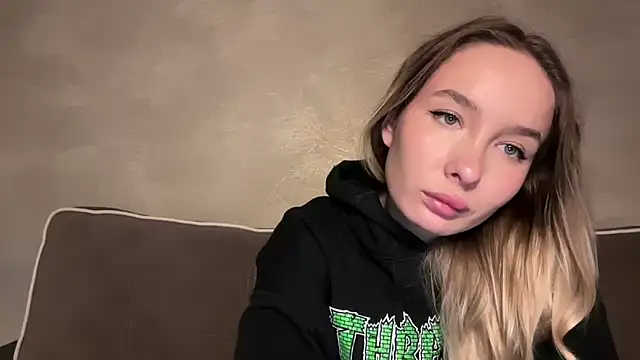 keeendall online show from December 1, 2025, 8:21 pm