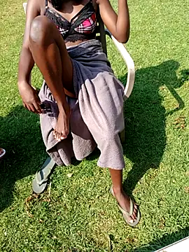 Snapshot of VirginPrincess06 chatting on December 4, 2025, 1:10 pm VirginPrincess06 online show from December 4, 2025, 1:10 pm