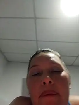 Paola-Lond online show from November 29, 2025, 7:19 am