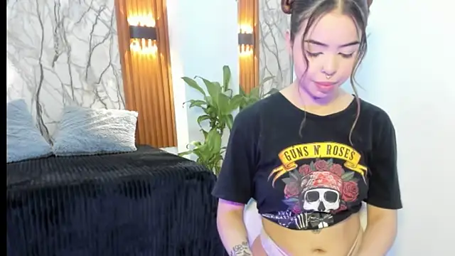 Snapshot of lexi_splitt chatting on November 23, 2025, 1:04 am lexi splitt online show from November 23, 2025, 1:04 am