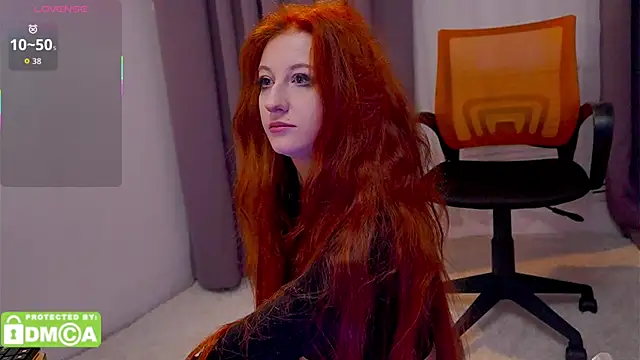 caty cuddly online show from April 7, 2026, 9:38 pm