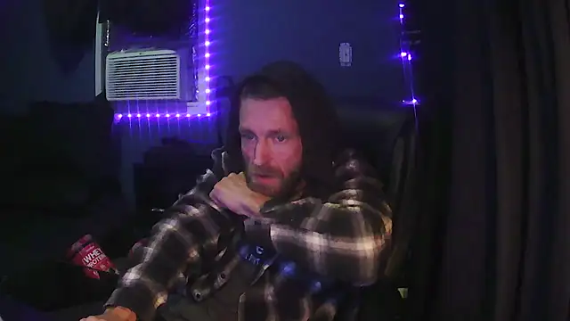 KingCole2390 online show from February 3, 2026, 3:37 am