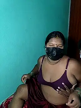 Desicouple1706 online show from July 31, 2026, 5:32 pm