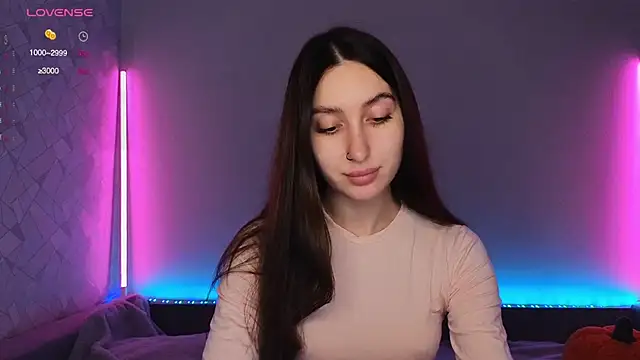 Snapshot of KikkyMi chatting on November 22, 2025, 8:18 pm KikkyMi online show from November 22, 2025, 8:18 pm