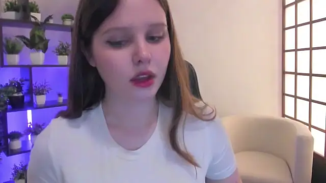 Lana Moon   online show from November 25, 2025, 9:53 am