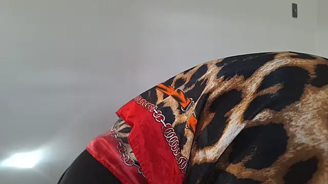 Snapshot of KarenyFelix chatting on November 21, 2025, 11:31 am KarenyFelix online show from November 21, 2025, 11:31 am