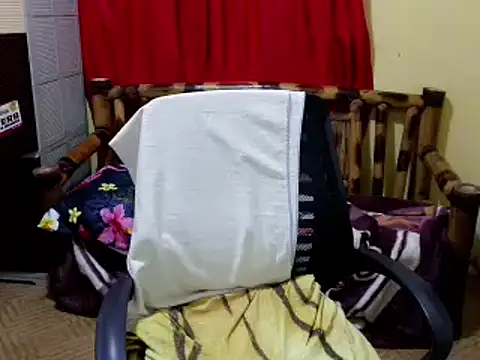 Snapshot of lovelyxmorena chatting on February 15, 2026, 7:57 pm lovelyxmorena online show from February 15, 2026, 7:57 pm