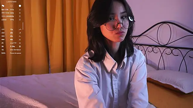 Snapshot of StaciaBratz chatting on November 21, 2025, 7:02 pm StaciaBratz online show from November 21, 2025, 7:02 pm