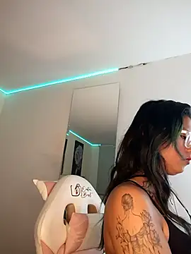 SamathaMay online show from March 25, 2026, 1:10 pm