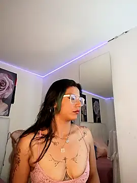 SamathaMay online show from April 8, 2026, 12:39 pm