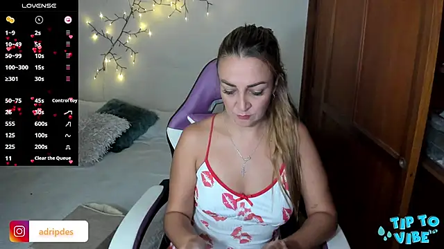 smoker milf online show from November 29, 2025, 1:11 pm