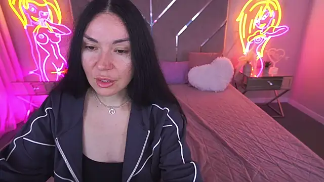 BlackSilkQueen online show from November 26, 2025, 1:44 pm