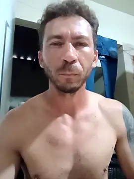 RobertoLuiz84 online show from February 2, 2026, 6:51 pm