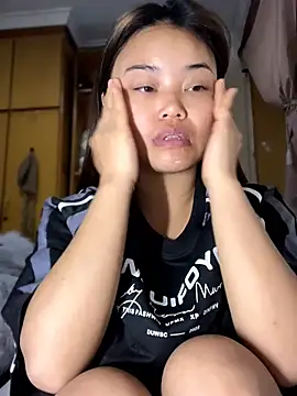 Toffee-00 online show from April 21, 2026, 9:49 am