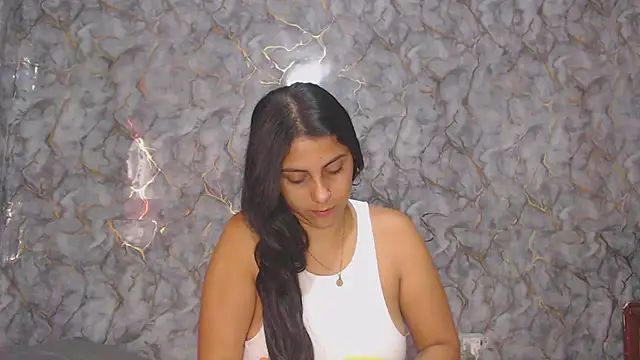 miarouse1531 online show from March 25, 2026, 12:48 pm