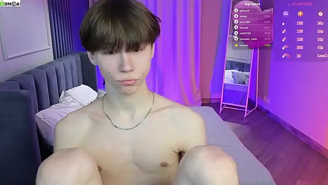 cuMte boy online show from March 9, 2026, 1:09 am