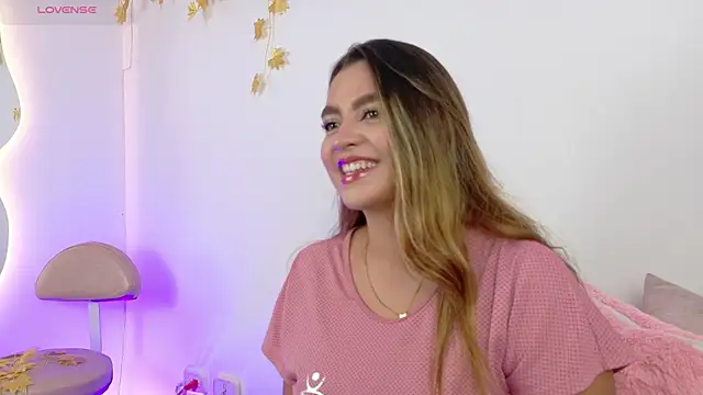 Ambar Carter online show from November 23, 2025, 3:27 am