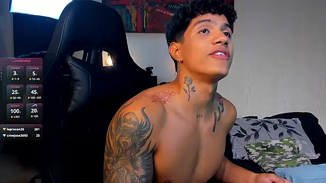 Snapshot of aress_damon chatting on November 28, 2025, 2:01 am aress damon online show from November 28, 2025, 2:01 am