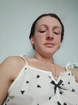 Snapshot of AlisKiv chatting on November 30, 2025, 10:16 am AlisKiv online show from November 30, 2025, 10:16 am