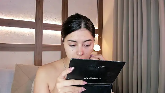 SarhaVega online show from March 24, 2026, 12:27 pm