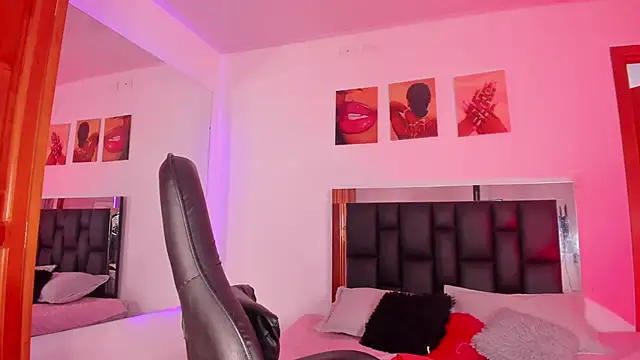 Snapshot of ValeryTs1 chatting on February 28, 2026, 6:18 pm ValeryTs1 online show from February 28, 2026, 6:18 pm