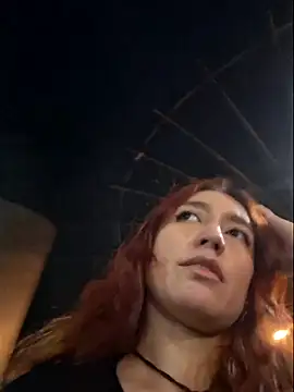 Eveeelyn25 online show from January 31, 2026, 11:58 pm