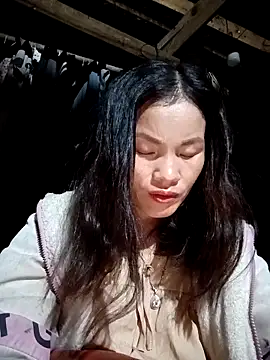 nangmo online show from November 26, 2025, 1:33 pm