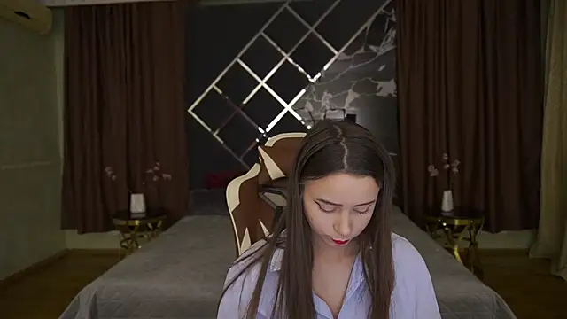 Snapshot of TinyNatalie chatting on December 13, 2025, 9:54 pm TinyNatalie online show from December 13, 2025, 9:54 pm