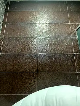 KateBurlesk online show from December 19, 2025, 9:33 am