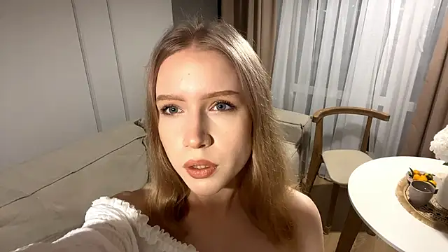 Snapshot of Alice_meow15 chatting on November 23, 2025, 3:33 pm Alice meow15 online show from November 23, 2025, 3:33 pm